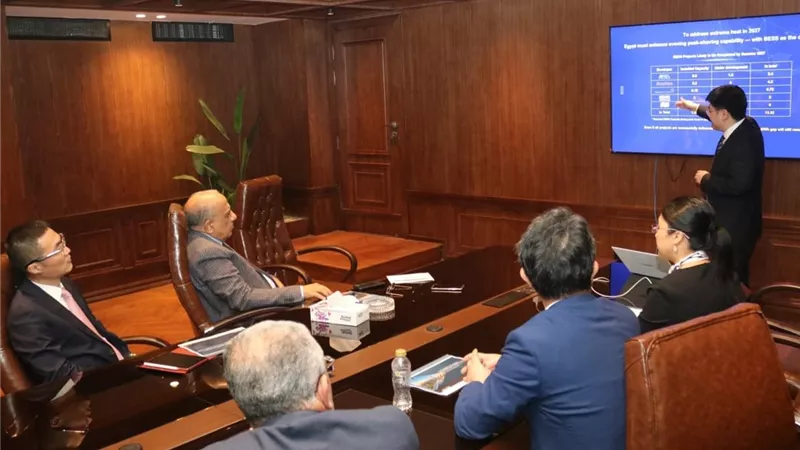 وزير الكهرباء: مستمرون في دعم وتطوير وتحديث الشبكة القومية للكهرباء لتحسين كفاءة التشغيل وخفض الفقد وضمان الاستدامة