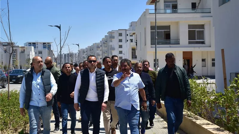 رئيس جهاز العلمين الجديدة يتابع مشروع «مزارين» ويشدد على سرعة تسليم الوحدات