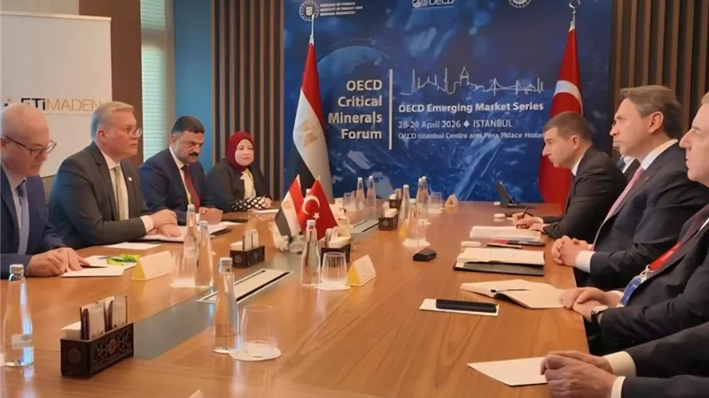 وزير البترول يبحث مع نظيره التركي فرص التعاون في مجالات التعدين والطاقة