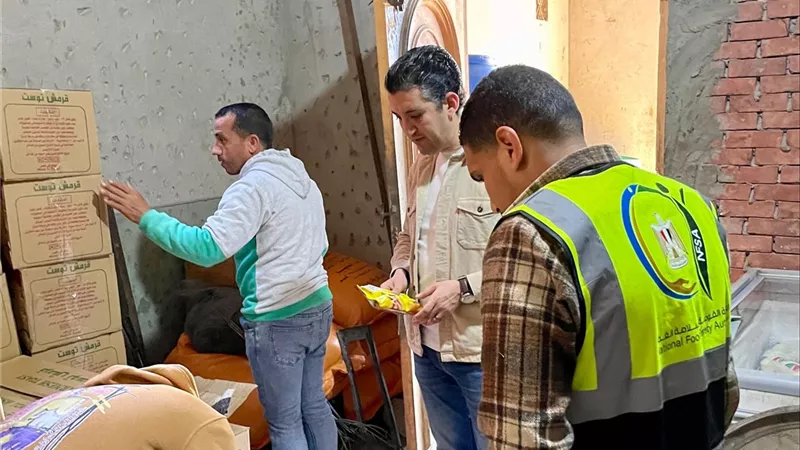 سلامة الغذاء تضبط 325 كجم لحوم ودواجن مجهولة المصدر بأسواق كفر الشيخ 