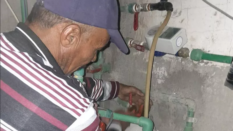 مياه البحيرة تلاحق المخالفين بقطاعات الأمن والتفتيش لتقليل فاقد الشبكات بكل حزم