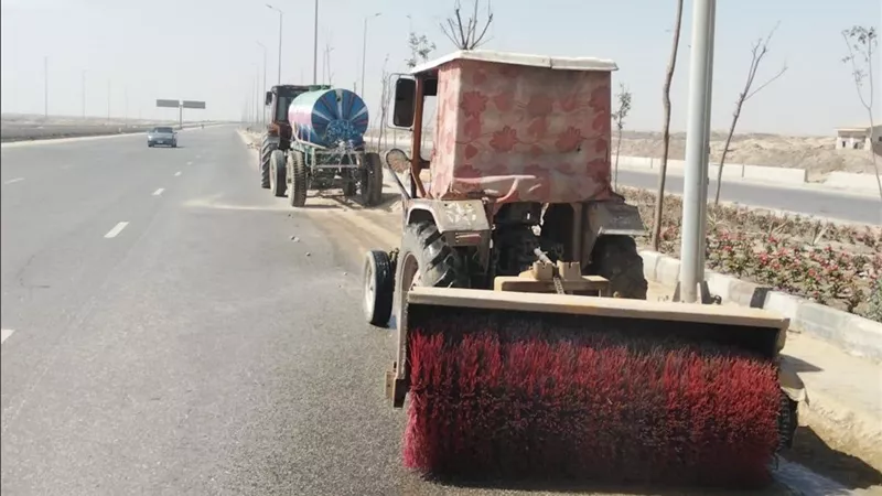 جهاز حدائق أكتوبر يكثف أعمال رفع المخلفات لتحسين مستوى النظافة بكافة أحياء المدينة