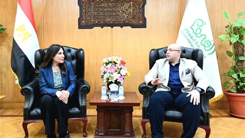 وزيرة الإسكان تصل محافظة الفيوم لتفقد عددًا من مشروعات المياه والصرف الصحي 