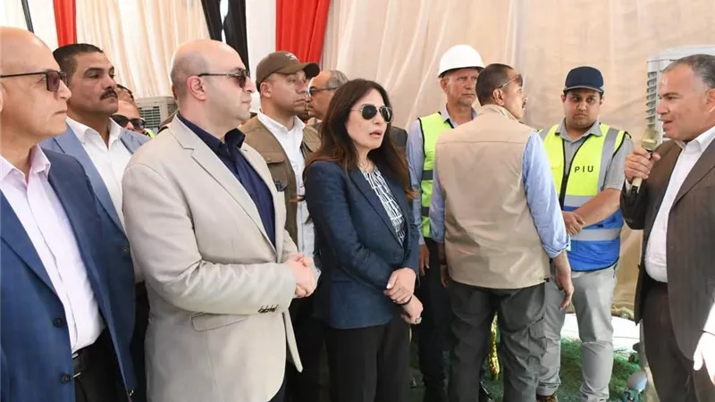 وزيرة الإسكان ومحافظ الفيوم يتفقدان محطة معالجة صرف صحي أبو شنب بمركز أبشواي