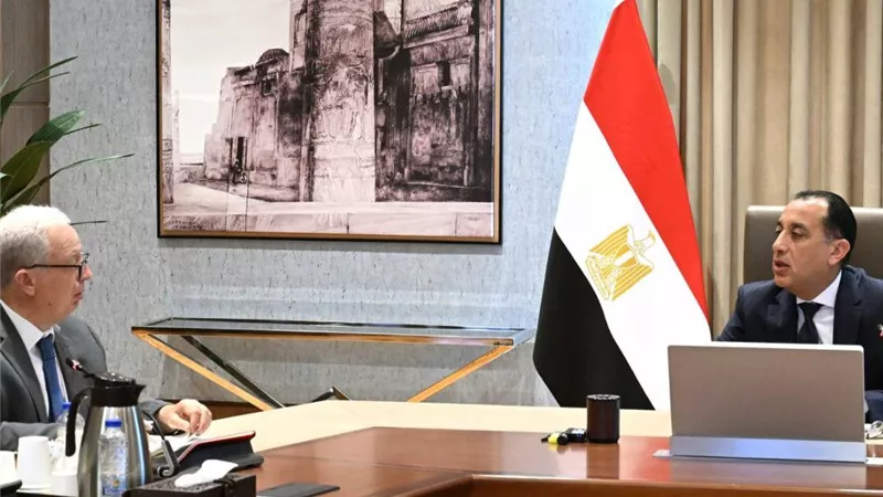 مصطفى مدبولي يتابع مستجدات القيد المؤقت لعدد 20 شركة حكومية في البورصة