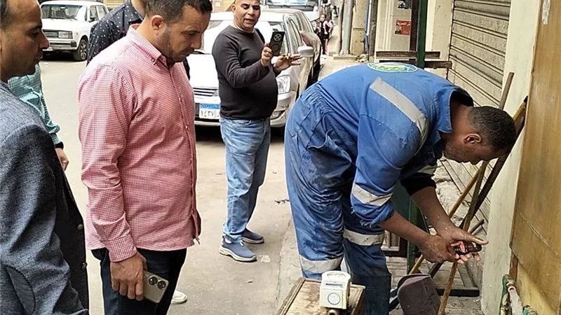 “مياه البحيرة” تُكثف جهودها لقراءة العدادات وضبط مخالفات التعاقد والوصلات الخلسة