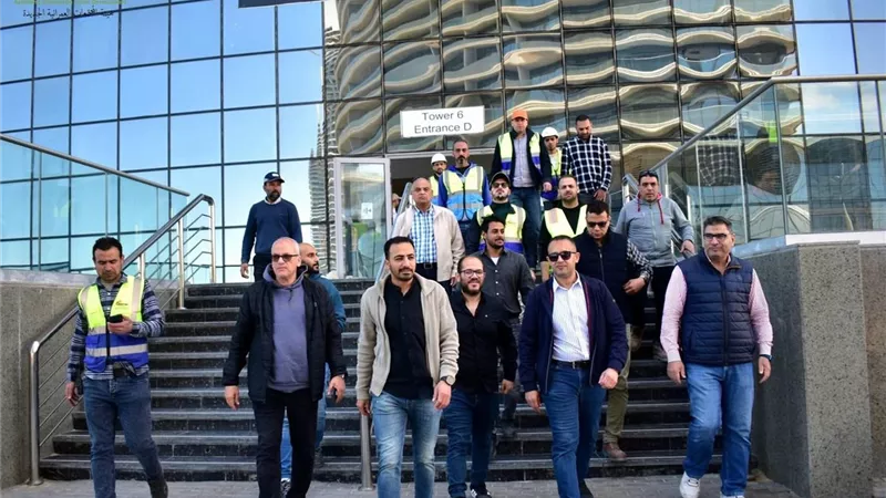 رئيس جهاز العلمين الجديدة يوجه بتسريع وتيرة العمل بالأبراج الشاطئية وسرعة تسليم الوحدات للعملاء قبل موسم الصيف