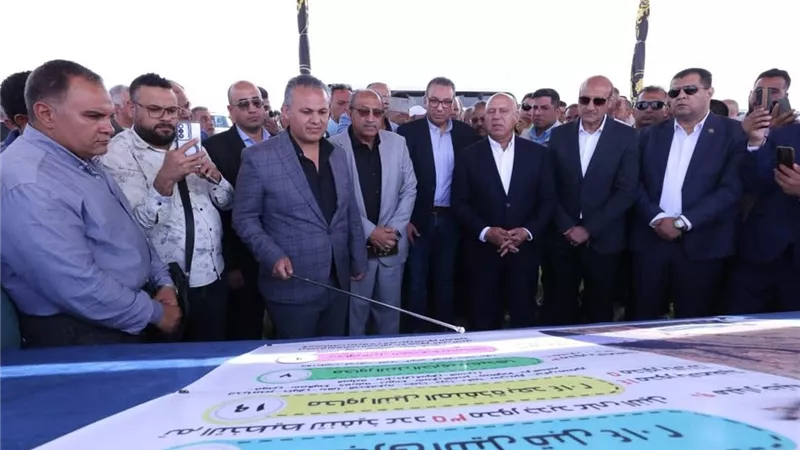تشغيل تجريبي لمحوري الفشن وديروط.. دفعة جديدة لتنمية الصعيد وربط شبكات الطرق القومية
