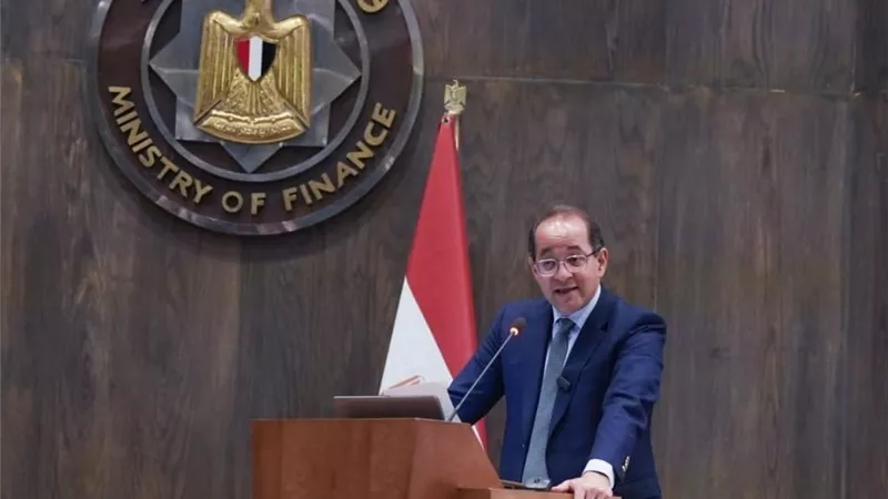 وزير المالية يلتقي الحجاج من العاملين.. ويؤكد: راحتكم أولوية وادعوا لمصر بالأمن والاستقرار