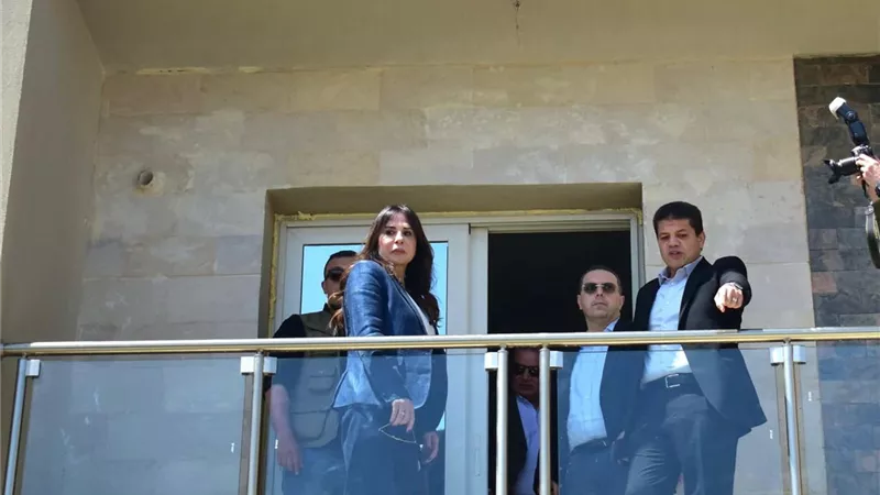 وزيرة الإسكان تتفقد أعمال التطوير بمارينا 1 و2 ومدخل مارينا 5