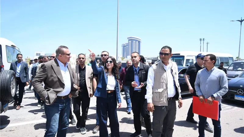 وزيرة الإسكان تتفقد مركز هيئة المجتمعات العمرانية الجديدة التكنولوجي بمدينة العلمين الجديدة