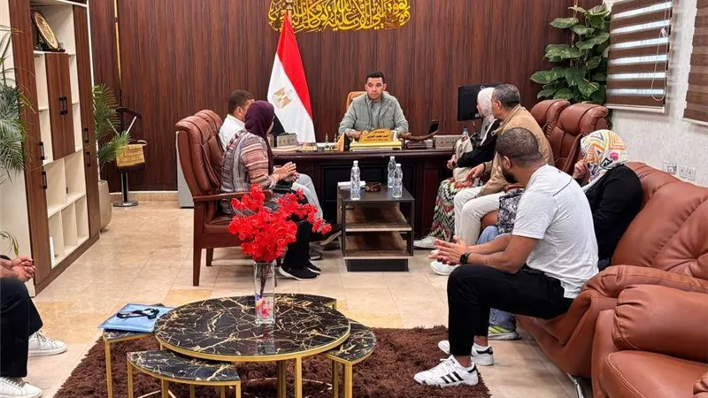 رئيس جهاز حدائق العاصمة يفتح باب الحوار مع سكان 