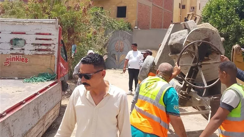 حملات حاسمة لإزالة المخالفات البنائية و الإستحواذ وتغيير النشاط فوراً بحدائق أكتوبر  