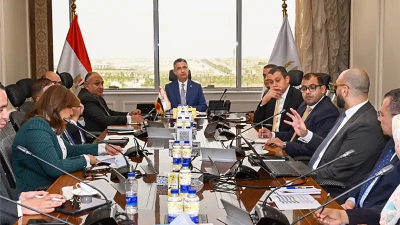 وزير التموين يؤكد استمرار المتابعة بين الجهات المعنية لدفع معدلات التنفيذ وتحقيق التكامل الرقمي