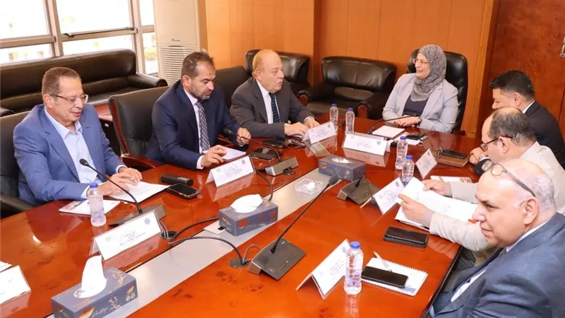 العاشر من رمضان في بؤرة الاهتمام الصناعي.. تحركات جديدة لتعزيز الاستثمار وحل ملفات المستثمرين 