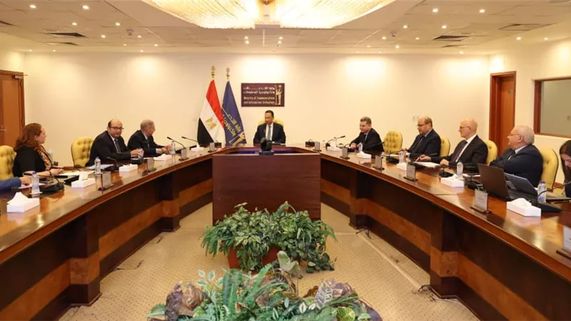 وزير الاتصالات: استراتيجيتنا  ترتكز على بناء بيئة محفزة للابتكار والاستثمار الرقمي وتوفير الدعم للشركات الناشئة