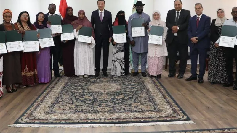 وزير الزراعة يشهد تخريج متدربين من 11 دولة ضمن برنامجي مكافحة الآفات وتمكين المرأة الريفية