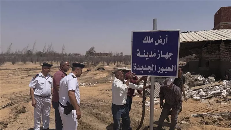 بقيمة 1.1 مليار جنيه.. استرداد 136 الف متر٢ تعديات على أراضي الدولة بالعبور الجديدة 