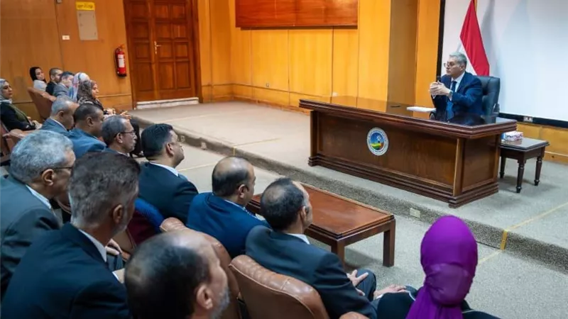 خلال لقائه بالكوادر الشابة.. وزير البترول يبحث سبل الارتقاء بمكانة مصر في المؤشرات العالمية