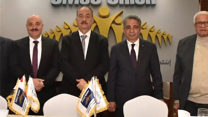 اتحاد مستثمري المشروعات يبحث تحديات الصناعة بالصعيد ويطالب بتطبيق اللامركزية الذكية