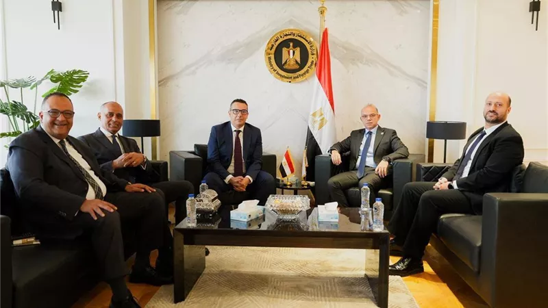وزير الاستثمار: سرعة العمل على صياغة وتنفيذ خطة عمل تستهدف تطوير آليات المشاركة المصرية في المعارض الدولية