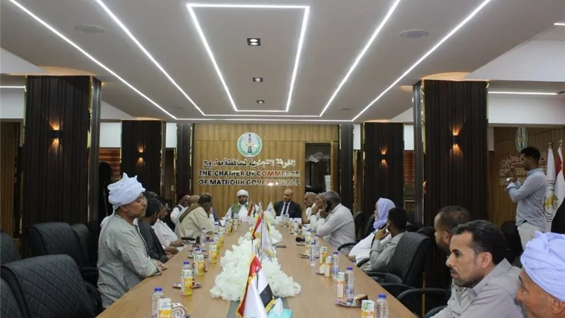 تموين مطروح والغرفة التجارية يبحثان تطوير منظومة الخبز وحل مشكلات المخابز
