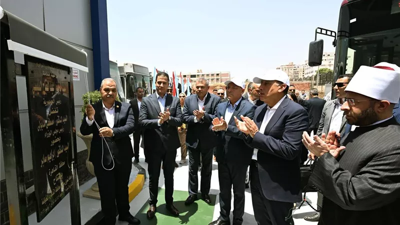رئيس الوزراء يفتتح محطة تموين سيارات محافظة القاهرة المحوكمة