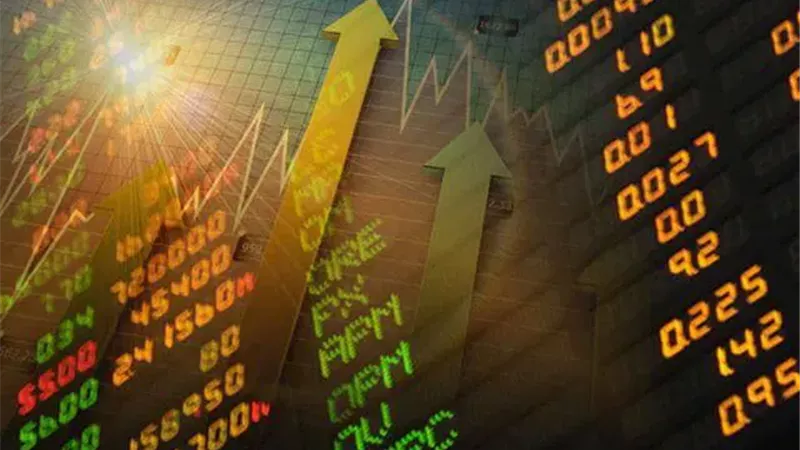 بورصة مصر ترتفع صباحًا.. «EGX30» يتمسك أعلى 55.4 ألف نقطة