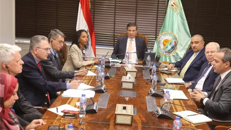 وزير الزراعة لمديرة البنك الدولي الإقليمية: القيادة السياسية تضع ملف الأمن الغذائي والمائي على رأس أولوياتها