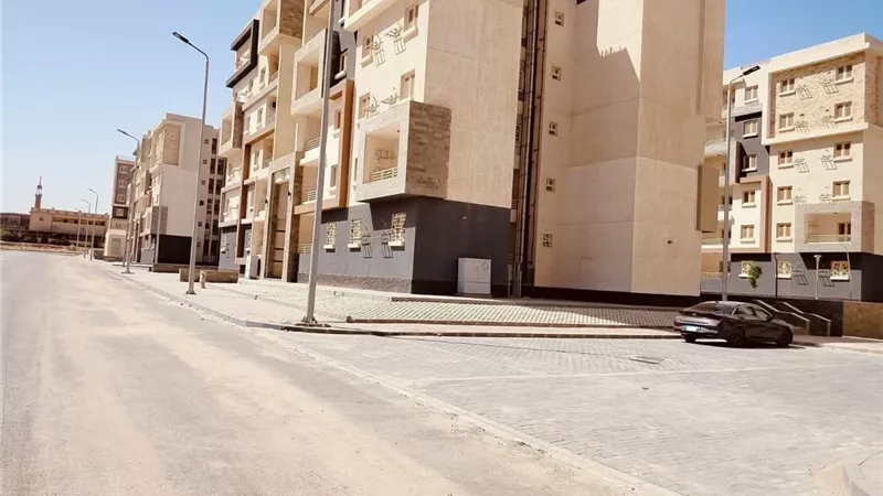 وزيرة الإسكان تتابع الموقف التنفيذي لعدد من المشروعات السكنية بمدن 6 أكتوبر والعبور الجديدة وحدائق أكتوبر