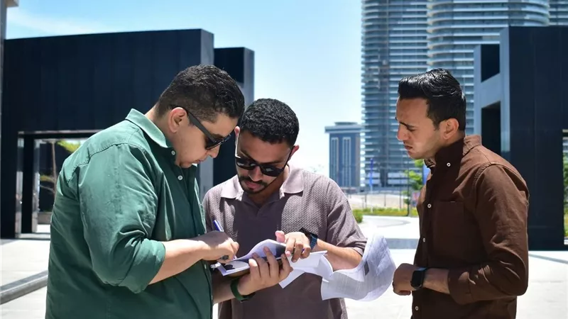 رئيس جهاز العلمين الجديدة: لا تشغيل لأي نشاط دون استيفاء التراخيص القانونية