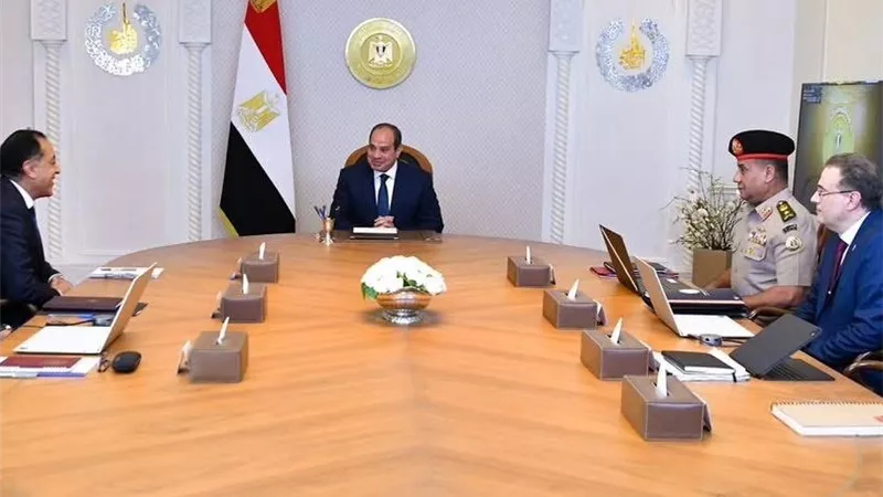 الرئيس السيسى يوجه بمواصلة تطبيق معايير الكفاءة بالجهاز الإدارى للدولة