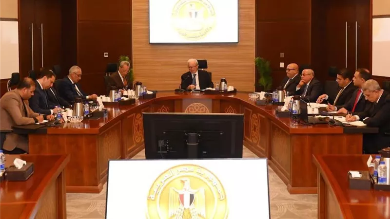 الحكومة تسرّع تطوير شركات الدولة وتدعم مشاركة القطاع الخاص في النشاط الاقتصادي