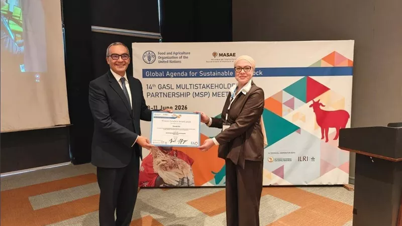 تكريم دولي لمديرة معهد بحوث الصحة الحيوانية بالسنغال تقديرًا لإسهاماتها في الأمن الغذائي