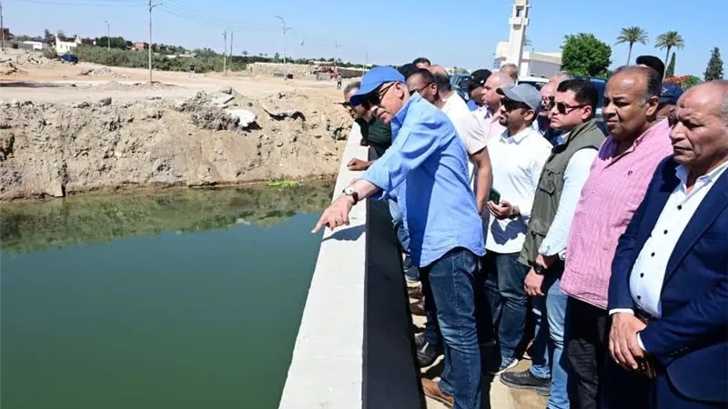 وزير الري في الإسماعيلية.. توجيهات عاجلة لتطوير الترع ومآخذ مياه الشرب