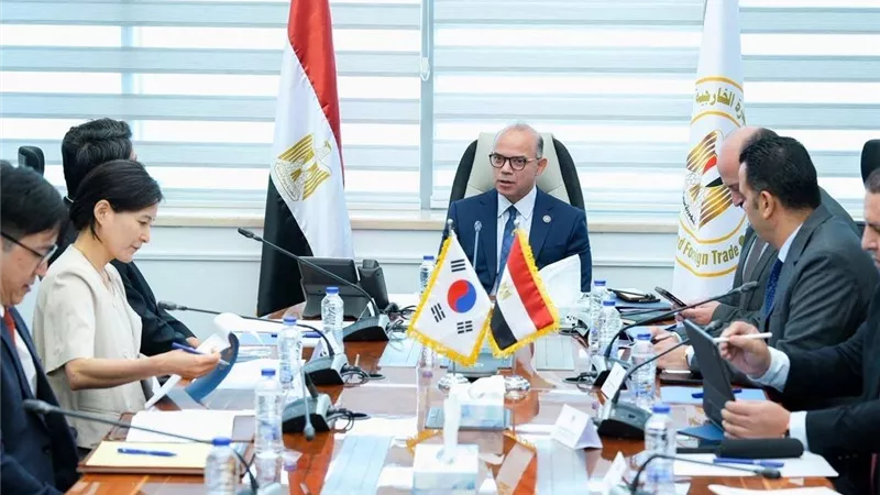 مصر وكوريا الجنوبية تبحثان تعزيز الاستثمارات وتوطين التكنولوجيا ودعم الصادرات للأسواق العالمية