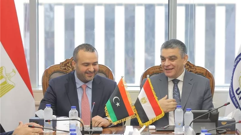 مصر وليبيا تبحثان تعزيز التعاون الصحي وتوطين الصناعات الطبية وتبادل الخبرات