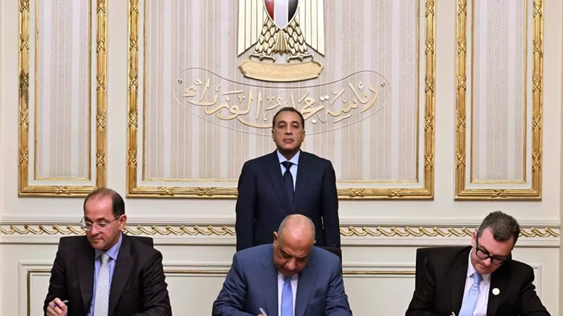 60 مليار جنيه لتطوير شبكة الكهرباء ودعم التوسع في الطاقة المتجددة