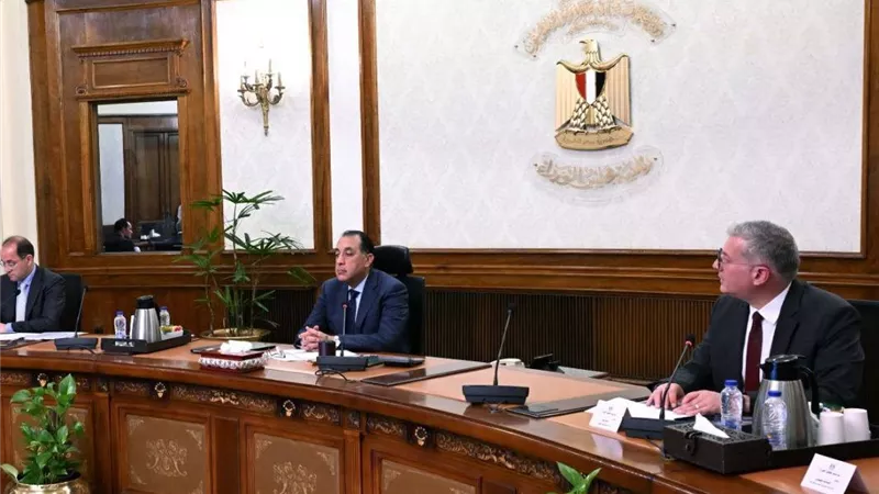 رئيس الوزراء يتابع تدبير اعتمادات البترول: تسوية المستحقات تعزز أمن الطاقة والاستثمار