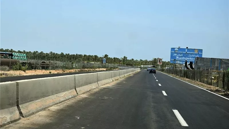 رئيس الوزراء يستعرض موقف أعمال تطوير مشروعي طريق الخدمات وطريق الشركات بالبحيرة
