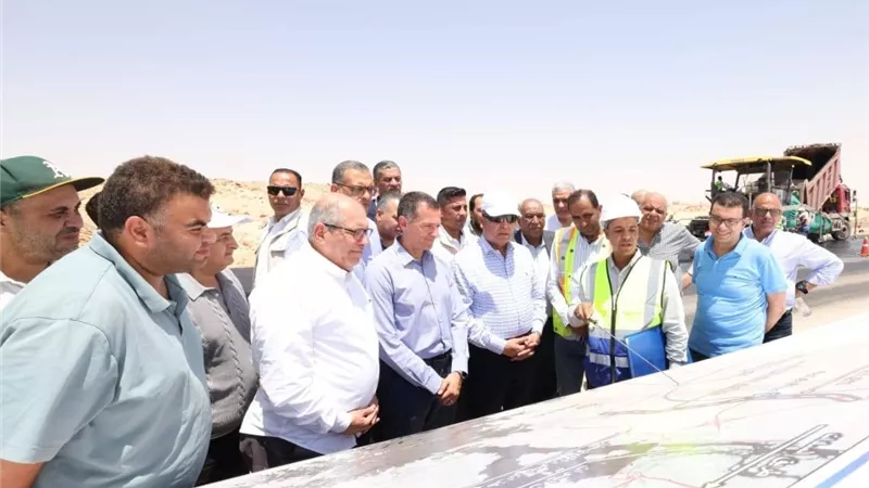 جولة تفقدية لوزير النقل لمتابعة تنفيذ عدد من المشروعات التنموية والخدمية بمحافظات الصعيد