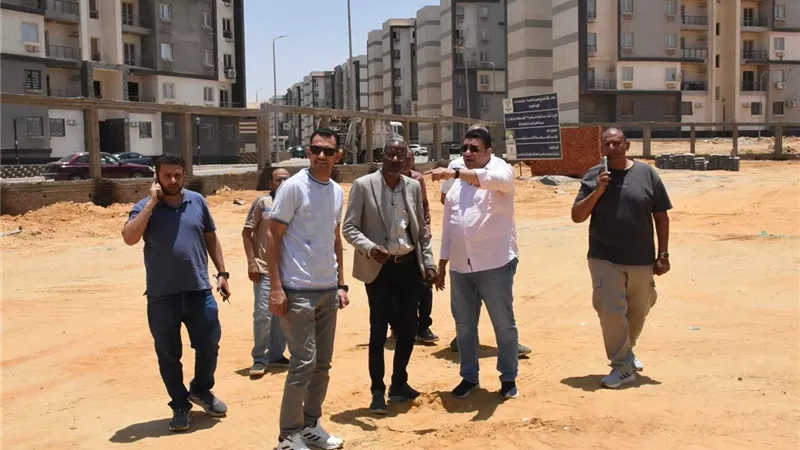 القاهرة الجديدة تتابع إنشاء مدرسة جديدة بـ33 فصلًا لخدمة سكن مصر بالتجمع الثالث