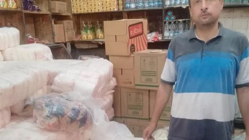 تموين البحيرة يضبط دقيقًا مدعمًا وسكرًا مجهول المصدر وأغذية فاسدة في حملات مكثفة