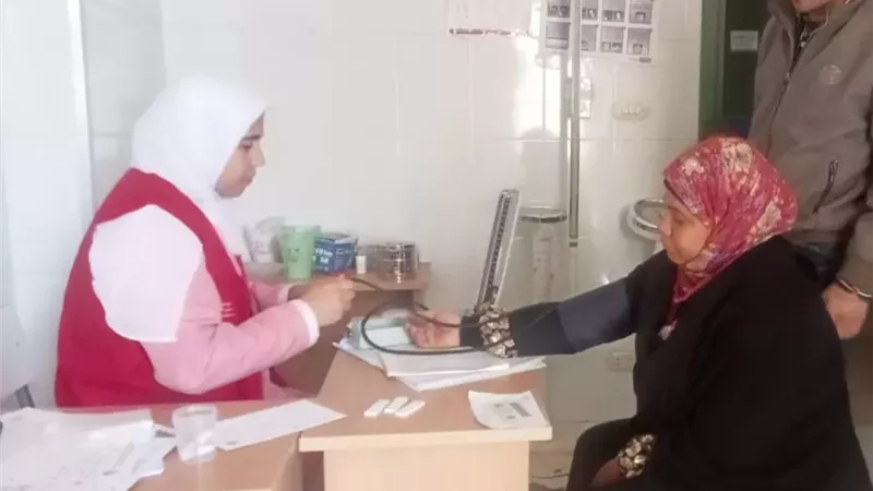 البحيرة تواصل دعم القرى الأكثر احتياجًا..خدمات طبية مجانية لـ656 مواطنًا بكفر الدوار