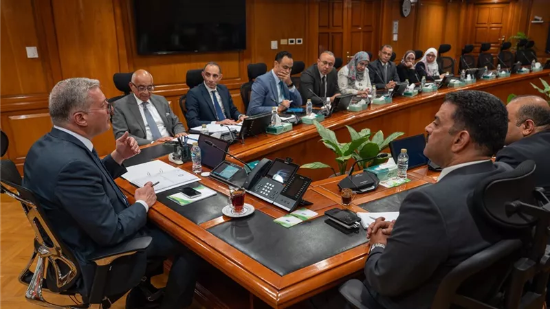 وزير البترول يتابع خطط التوسع في طرح الفرص التعدينية بنظام القطاعات المفتوحة