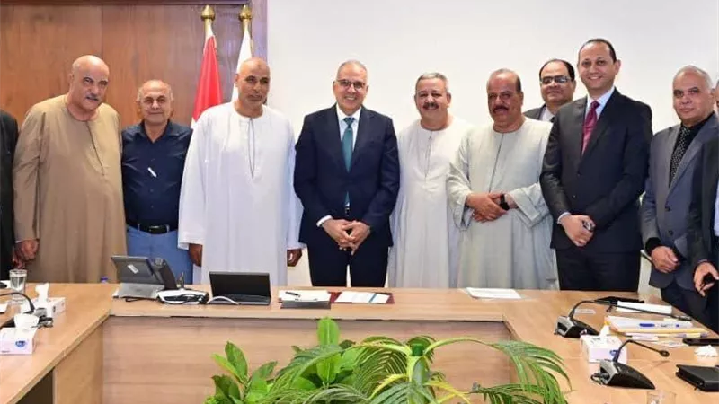 سويلم يستعرض لائحة روابط مستخدمي المياه لتعزيز مشاركة المزارعين في إدارة الري والصرف