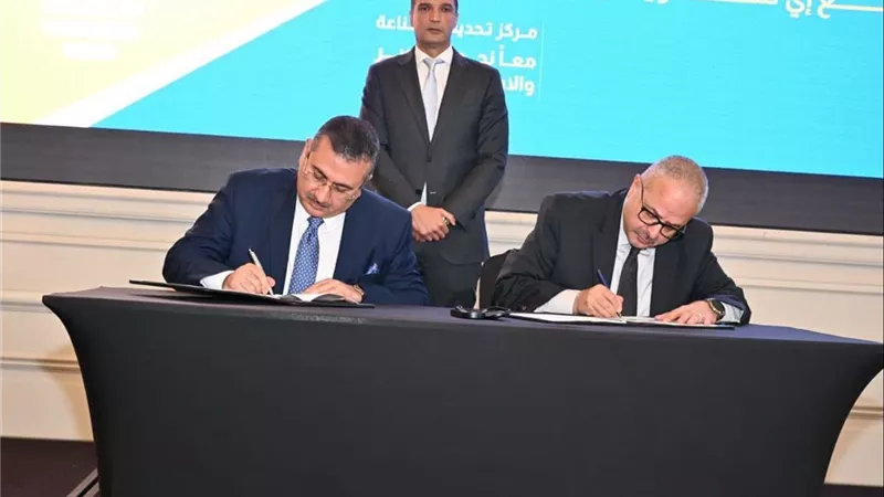 وزير الصناعة: توقيع 4 بروتوكولات لتطوير الصناعة ودعم التصدير والتحول الرقمي ورفع تنافسية المنتج المصري