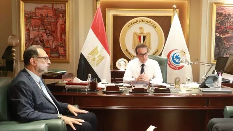 وزير الصحة يبحث مع رئيس سلامة الغذاء سبل إحكام الرقابة على الأسواق