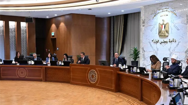 5% نموًا للاقتصاد المصري.. مدبولي يكشف مؤشرات التعافي وعودة البترول للمسار الإيجابي