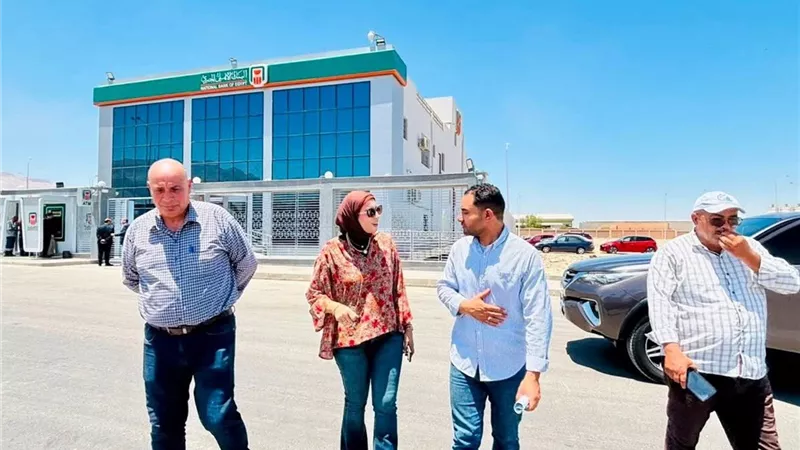 بنية تحتية حديثة في السويس الجديدة..أعمال تطوير الطرق تتسارع لدعم التنمية العمرانية